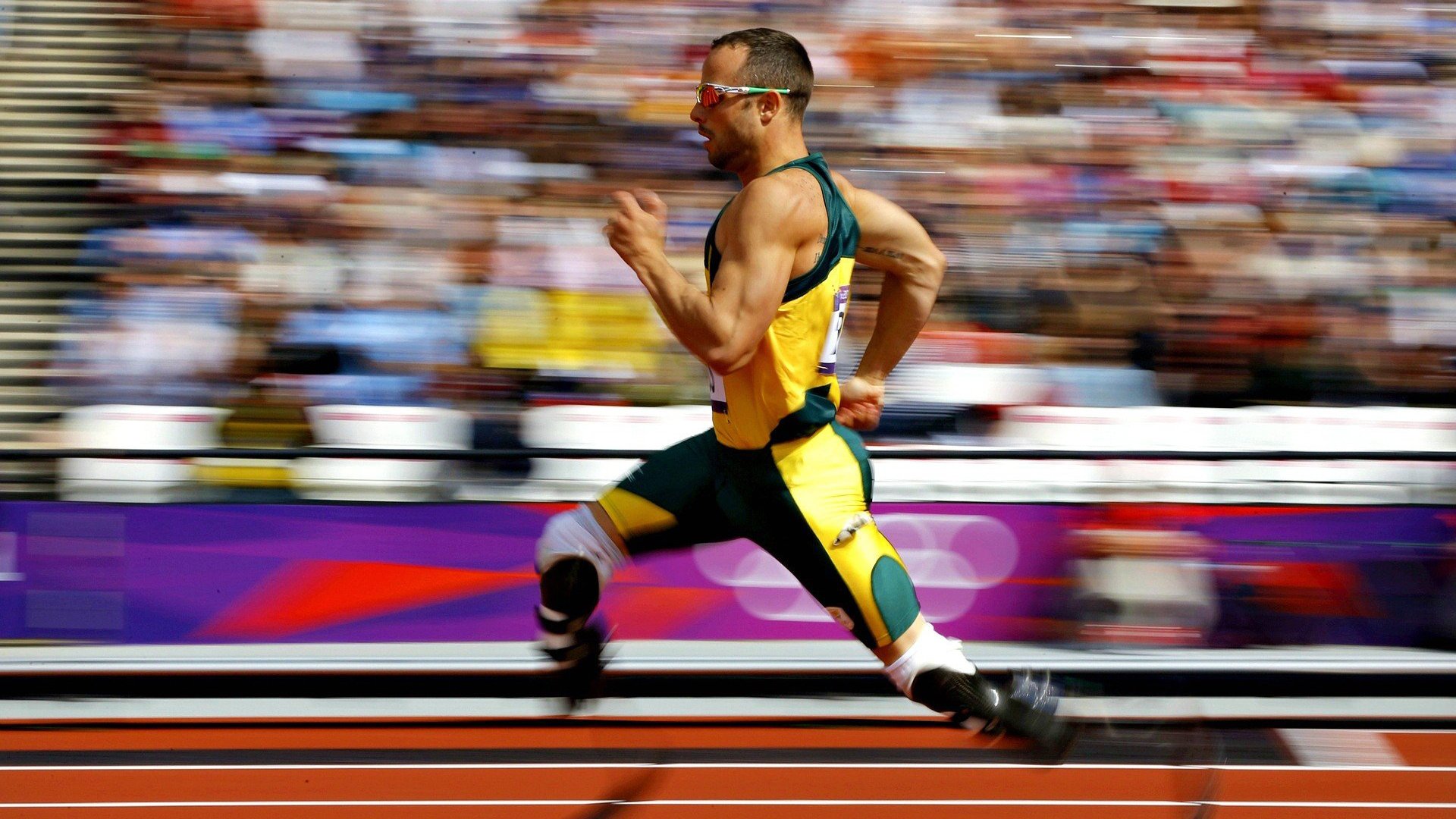 王皓闪耀温布利，英格兰惊险逆转中国队的足球之夜